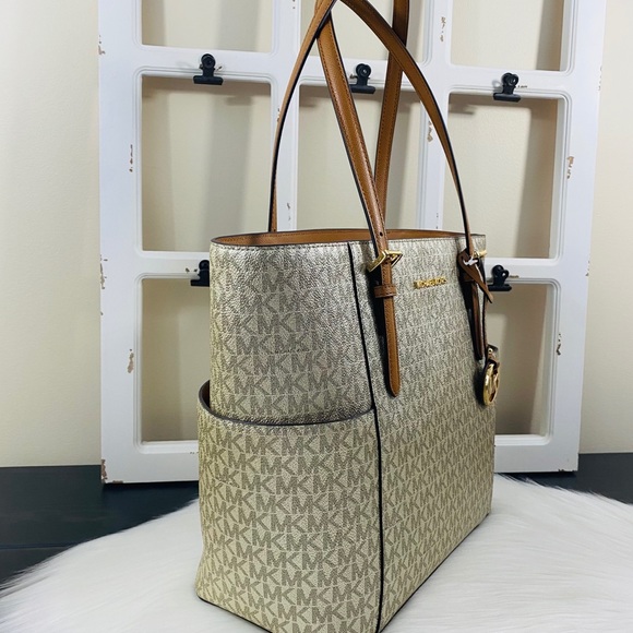 MK Signature Logo Large Tote - Picture 5 of 8